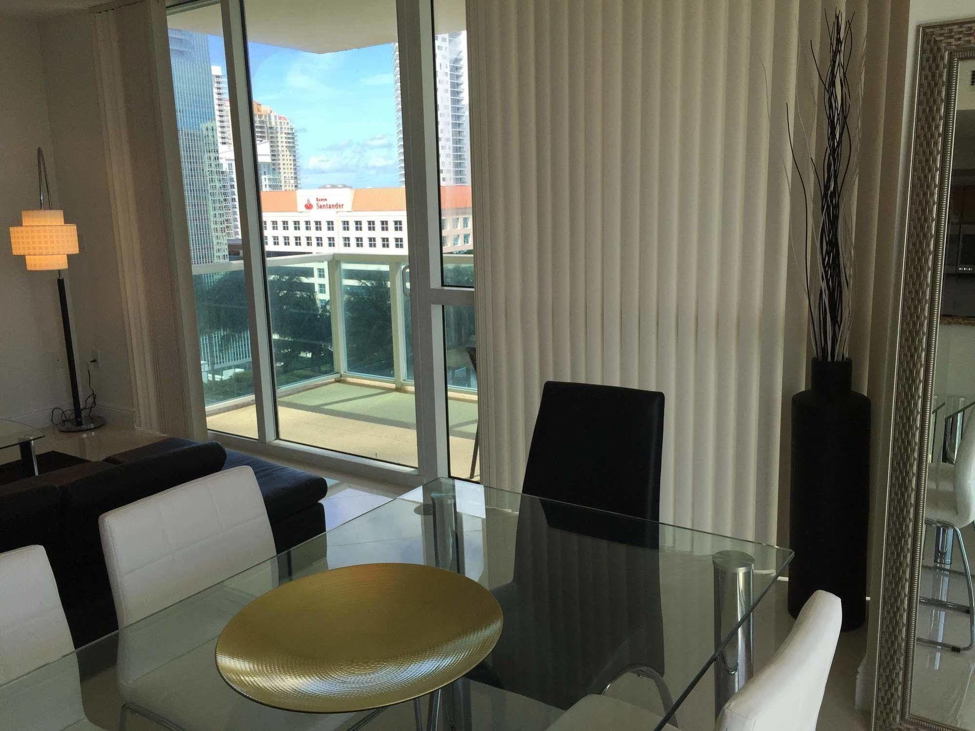 Lyx Suites At One Broadway Miami Dış mekan fotoğraf